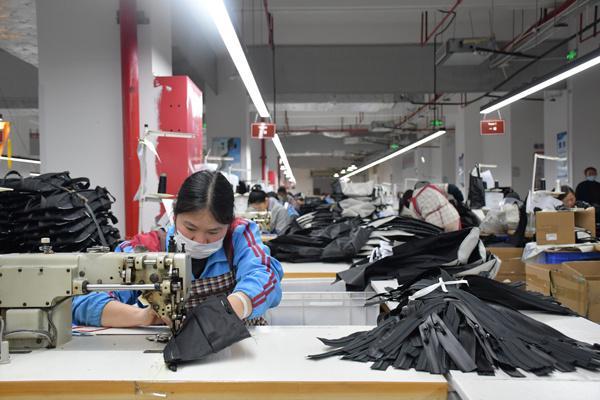 赶订单、拓市场！平桂“智造”勇闯全球大市场(图2)